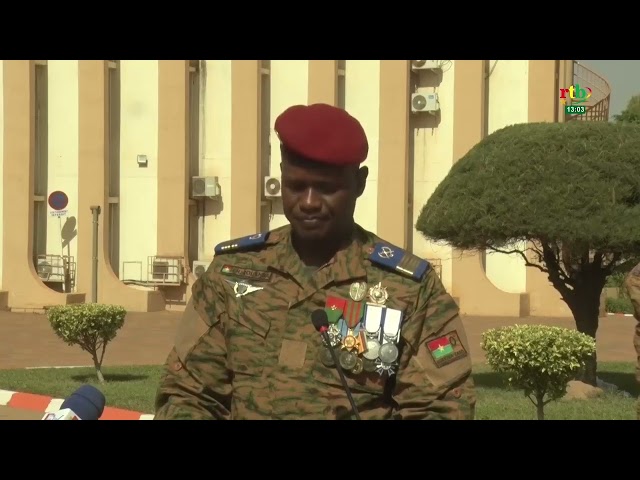 ⁣Le Colonel Hermann ROUAMBA installé en tant que Chef d’Etat-Major de l’Armée de terre