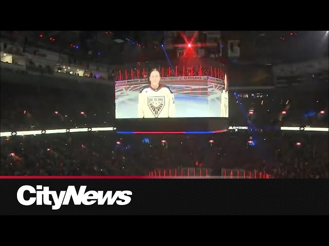 ⁣More than 19,000 cheered on Toronto and Montreal in Vancouver’s first PWHL game