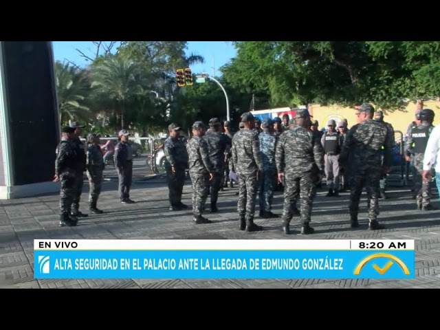 ⁣Alta seguridad en el Palacio ante llegada de Edmundo González