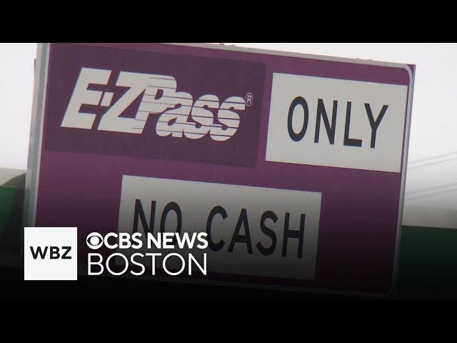 ⁣MassDOT warns E-ZPass customers of text message scam