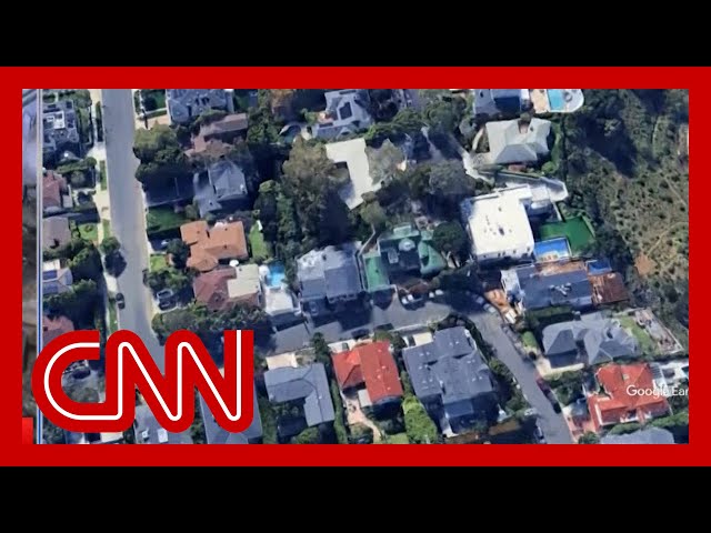 ⁣Erin Burnett shows striking before images of neighborhood destroyed by fire