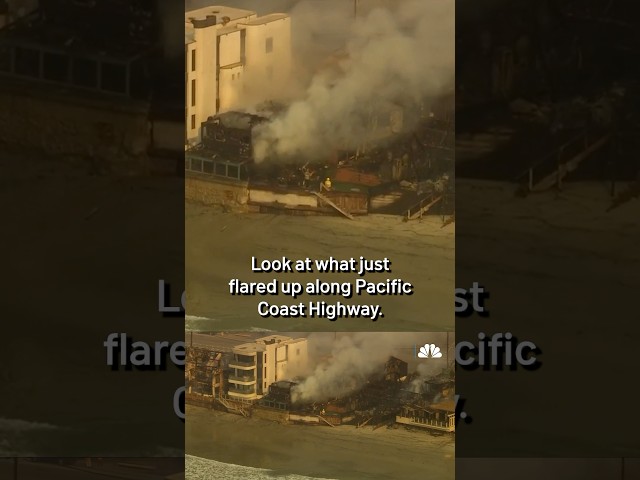 ⁣Palisades Fire burns homes on the beach off PCH in Malibu