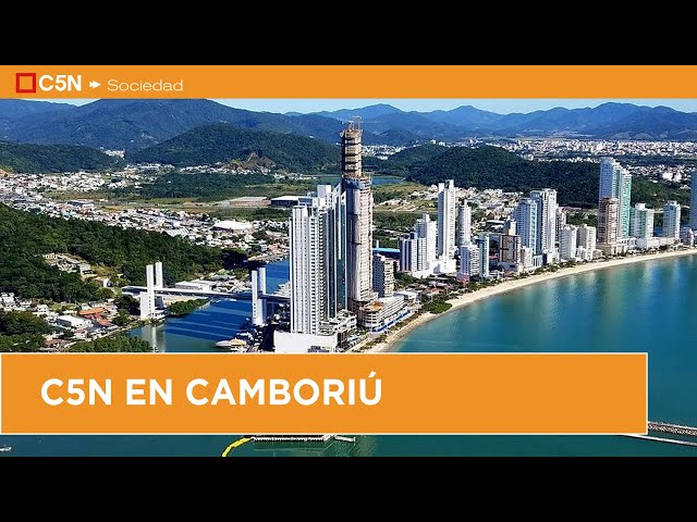 ⁣C5N en CAMBORIÚ: MILES de ARGENTINOS en las PLAYAS de BRASIL