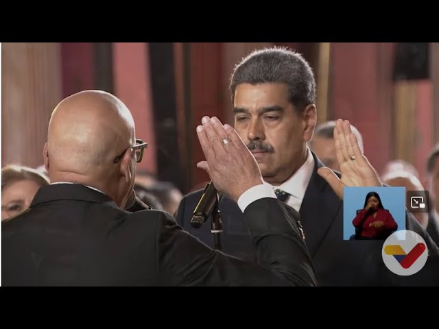 ⁣EN VIVO Nicolás Maduro se juramenta como presidente de Venezuela