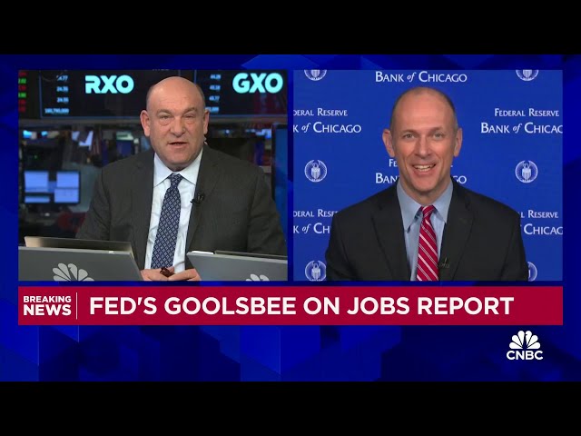 ⁣Chicago Fed's Goolsbee breaks down the latest jobs report