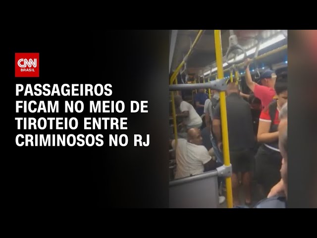 ⁣Passageiros ficam no meio de tiroteio entre criminosos no RJ | CNN 360º