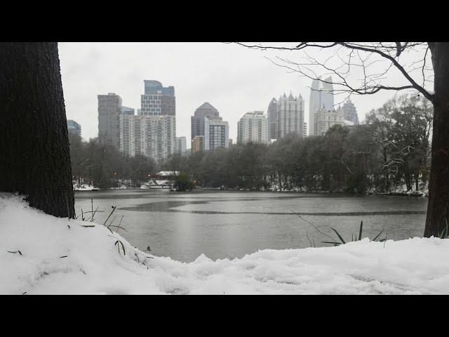 ⁣Snow storm pummels southern U.S.