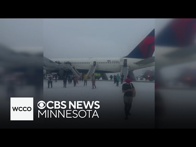 ⁣Fear, shock from passengers following emergency evacuation on Delta flight