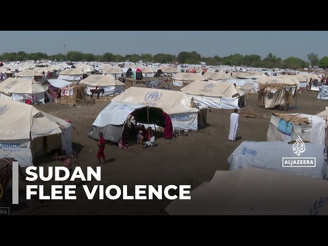 ⁣Sudan violence: Tens of thousands are fleeing to Al-Damazin