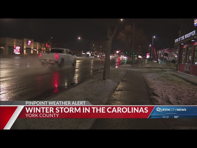 ⁣York County roads mostly empty amid icy roads.