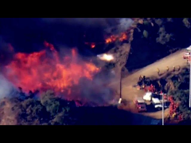 ⁣Incendios Forestales en Los Ángeles: 11 Muertos y Miles de Desalojados en California, EUA