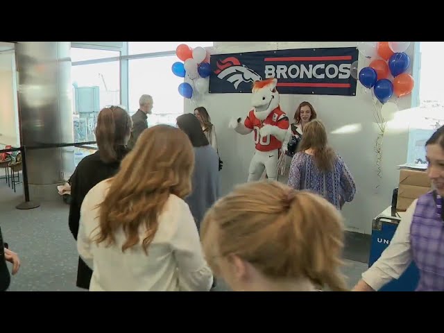 ⁣Broncos fans flying to Buffalo for playoff game