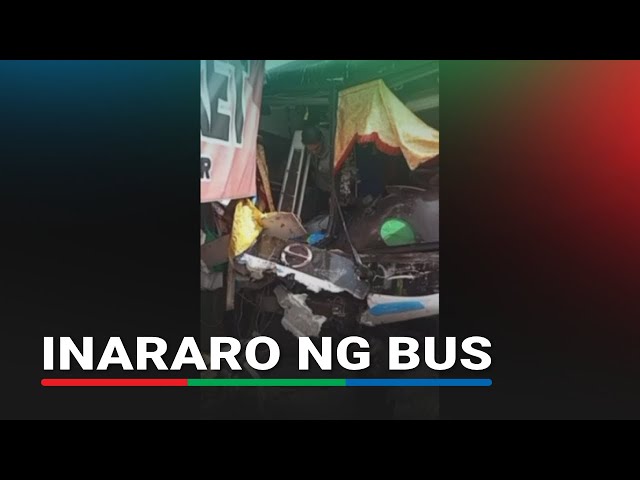 ⁣Bus nabangga ang 3 sasakyan, mga tindahan ng gulay matapos mawalan ng preno sa CamSur