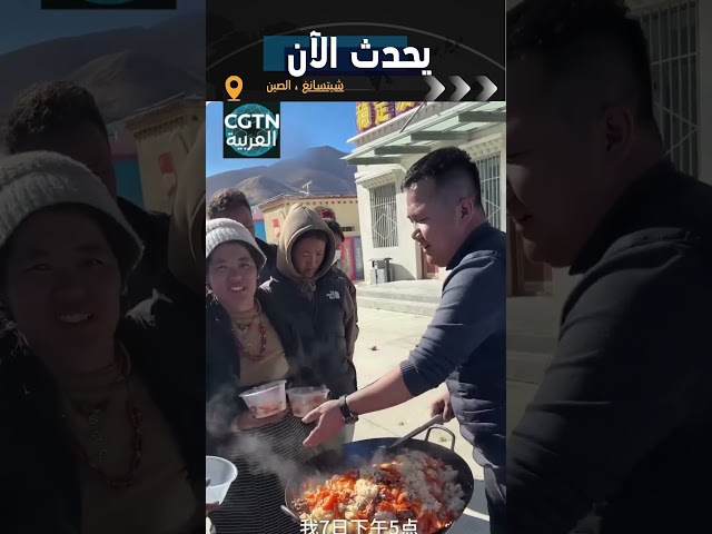 ⁣شاب منطقة شينجيانغ الصينية هرع إلى المناطق المنكوبة بالزلزال وقدّم المساعدة المادية مجان