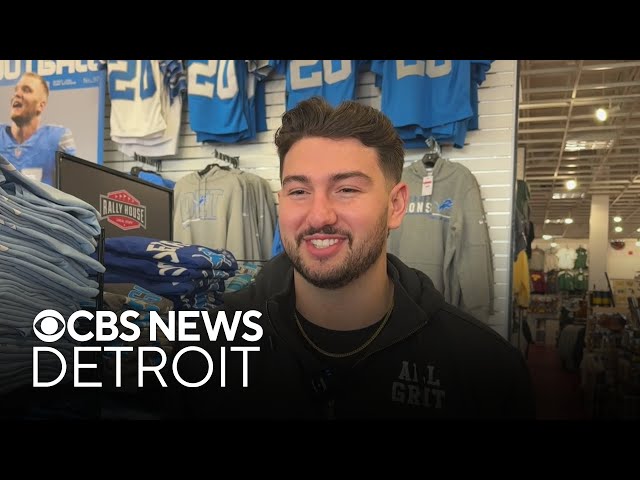 ⁣Detroit Lions long snapper meets with fans in Allen Park