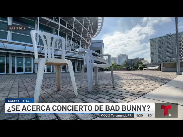 ⁣Fanáticos de Bad Bunny llegan al Choli tras aparición de sillas