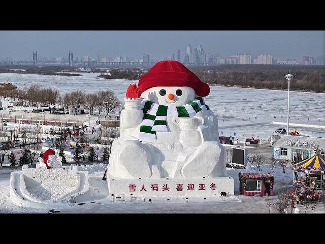 ⁣Un grand bonhomme de neige pour Harbin 2025