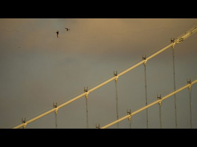 ⁣Extrem-Slackline in 200m-Höhe: Jaan Roose begeistert in Dubai