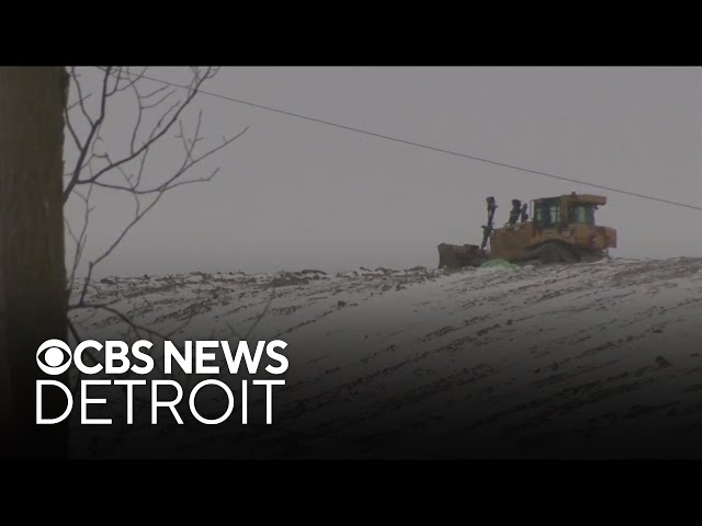 ⁣Crews search Macomb County landfill for missing Warren woman