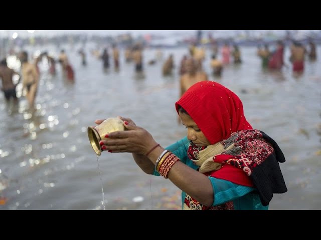 ⁣Indien eröffnet Hindufest, das als größtes religiöses Treffen der Welt gilt