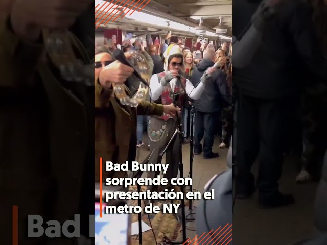 ⁣Bad Bunny sorprendió cantando en el Metro de Nueva York