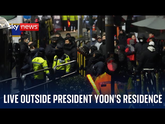 ⁣BREAKING: South Korean investigators at President Yoon's residence to execute arrest warrant