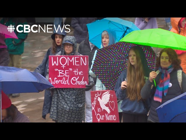 ⁣Hundreds gather to commemorate International Women's Day in Vancouver