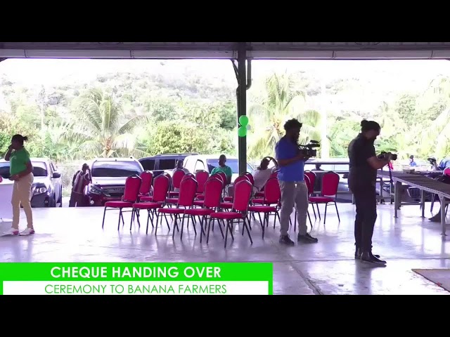 ⁣CHEQUE HANDING OVER CEREMONY TO BANANA FARMERS