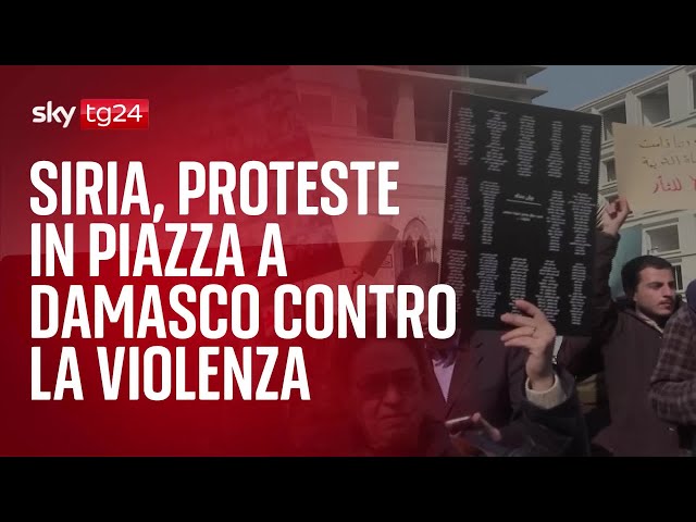 ⁣Siria, proteste in piazza a Damasco contro le violenze