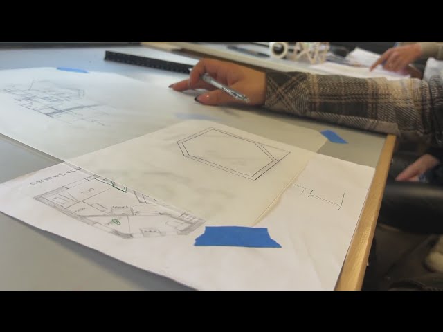 ⁣Denver pathway teacher helps girls interested in architecture