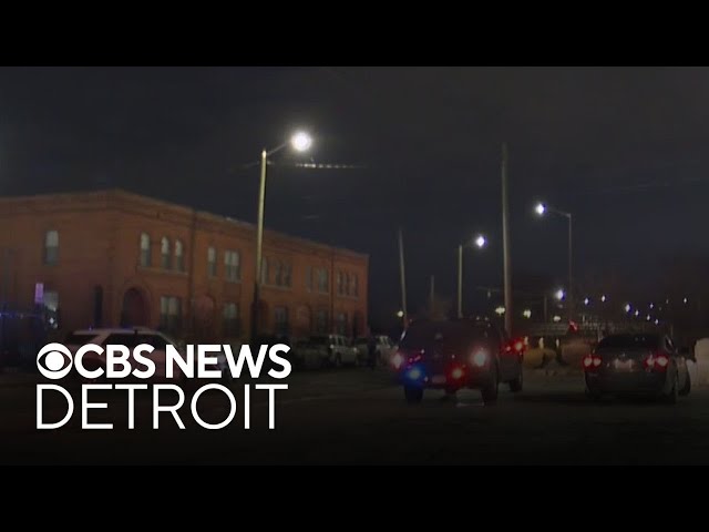 ⁣Man found dead inside burning vehicle in Detroit