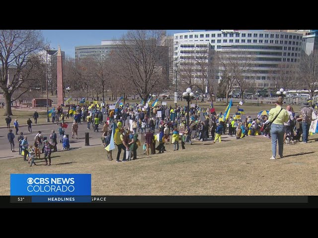 ⁣Group gathers at state Capitol in support of Ukraine