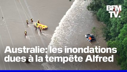 ⁣Australie: les pompiers viennent en aide aux personnes bloquées par les eaux