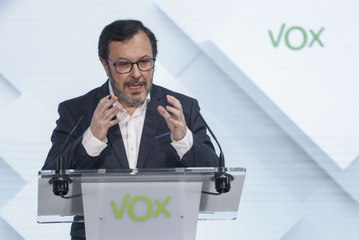 ⁣Vox carga con dureza contra el PSOE por "regalar un palacete al PNV"