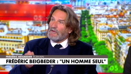 ⁣Frédéric Beigbeder révèle avoir écrit deux livres «après une garde à vue»