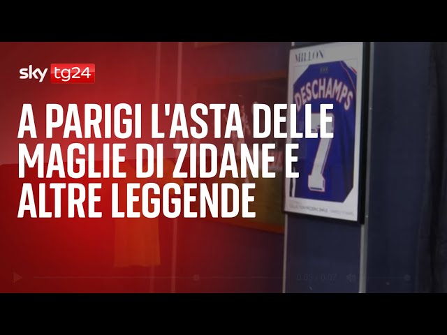 ⁣A Parigi l’asta delle maglie di Zidane e altre leggende