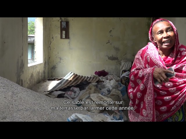 Une maison mise en danger par l'érosion