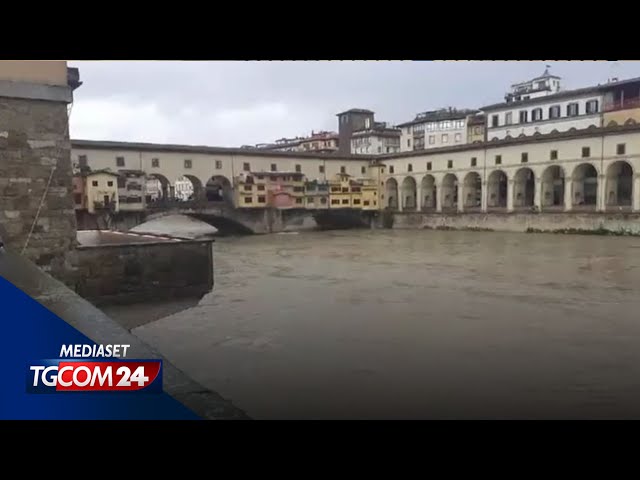 ⁣Maltempo, preoccupa la piena dell'Arno