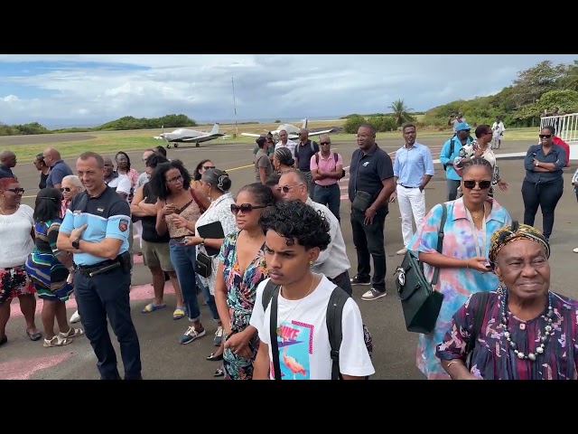 ⁣Marie-Galante : Guy Losbar dévoile le renouveau de l’aérodrome de Marie-Galante