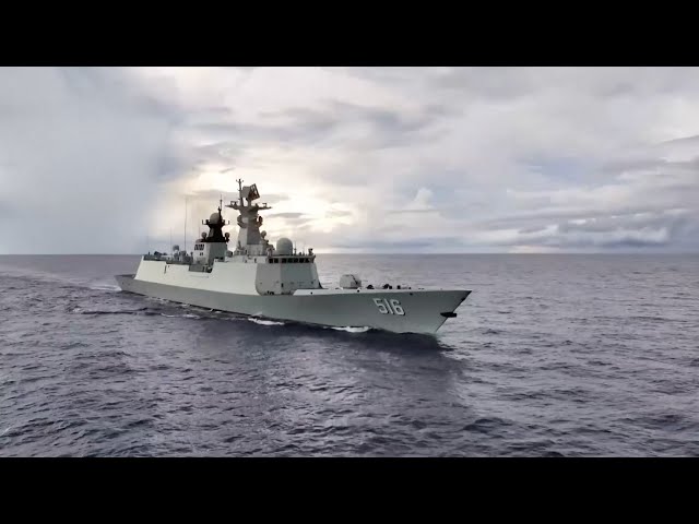 Chinese Navy frigate conducts emergency response drill