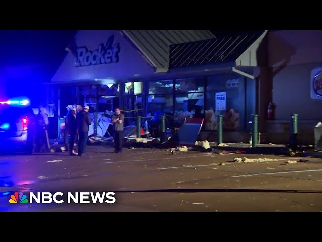 Missouri wakes up to widespread damage after overnight tornadoes and storms