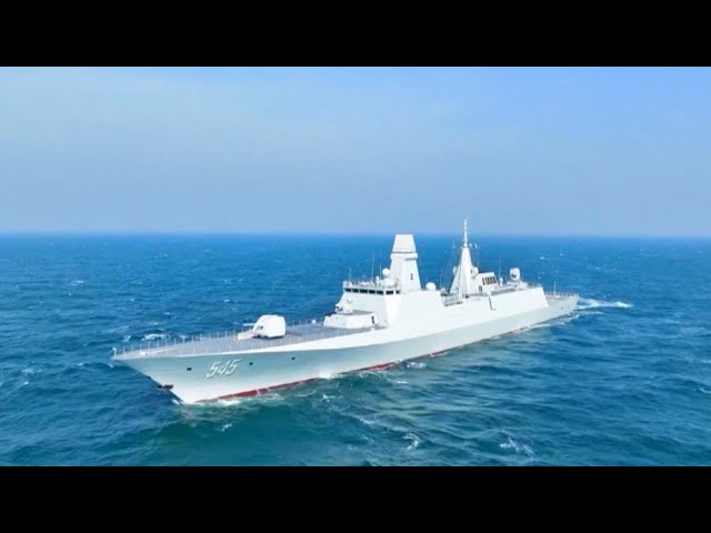 ⁣China's new Type 054B frigate conducts real-combat training in Yellow Sea