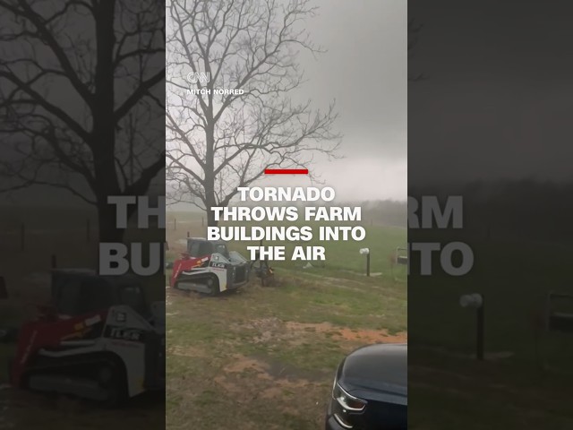 ⁣Tornado in Alabama throws farm buildings into the air