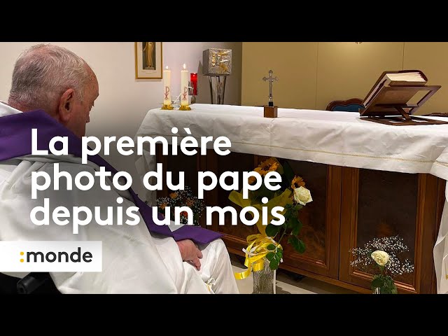 Première photo du pape François depuis un mois