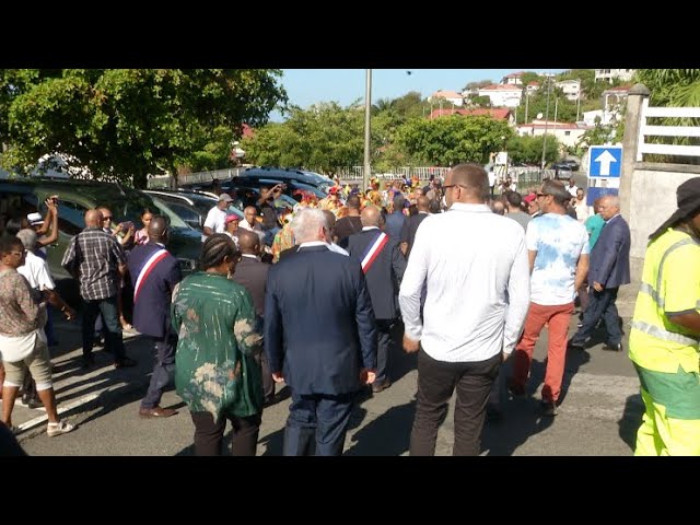 ⁣Manuel Valls à Vieux Fort.