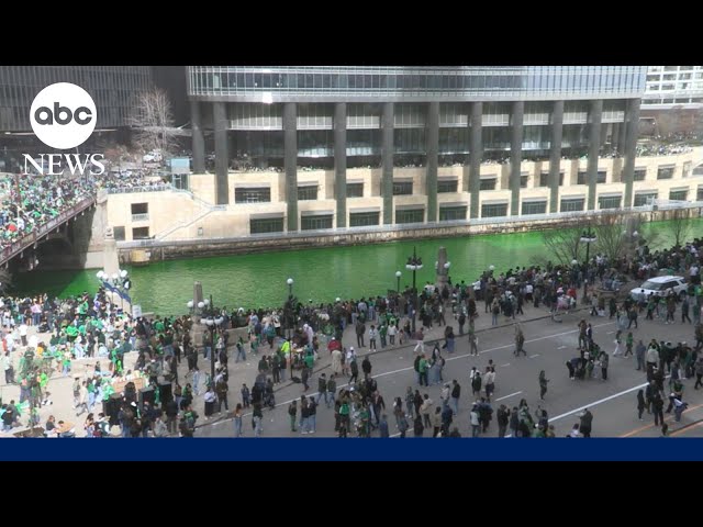 ⁣Chicago celebrates St. Patrick’s Day as the Chicago River flows green